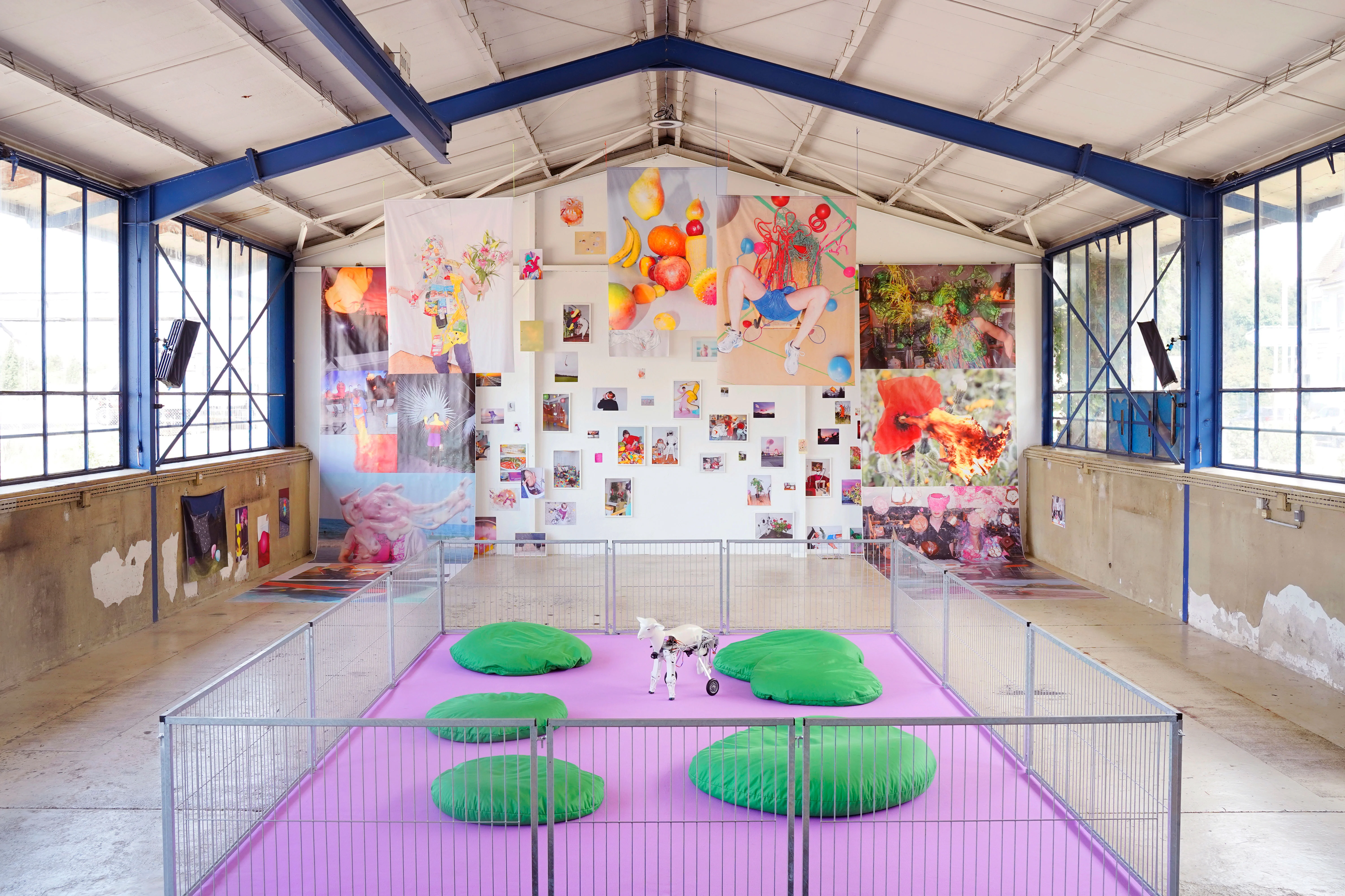 Banner für die Ausstellung FLUXI DATZ