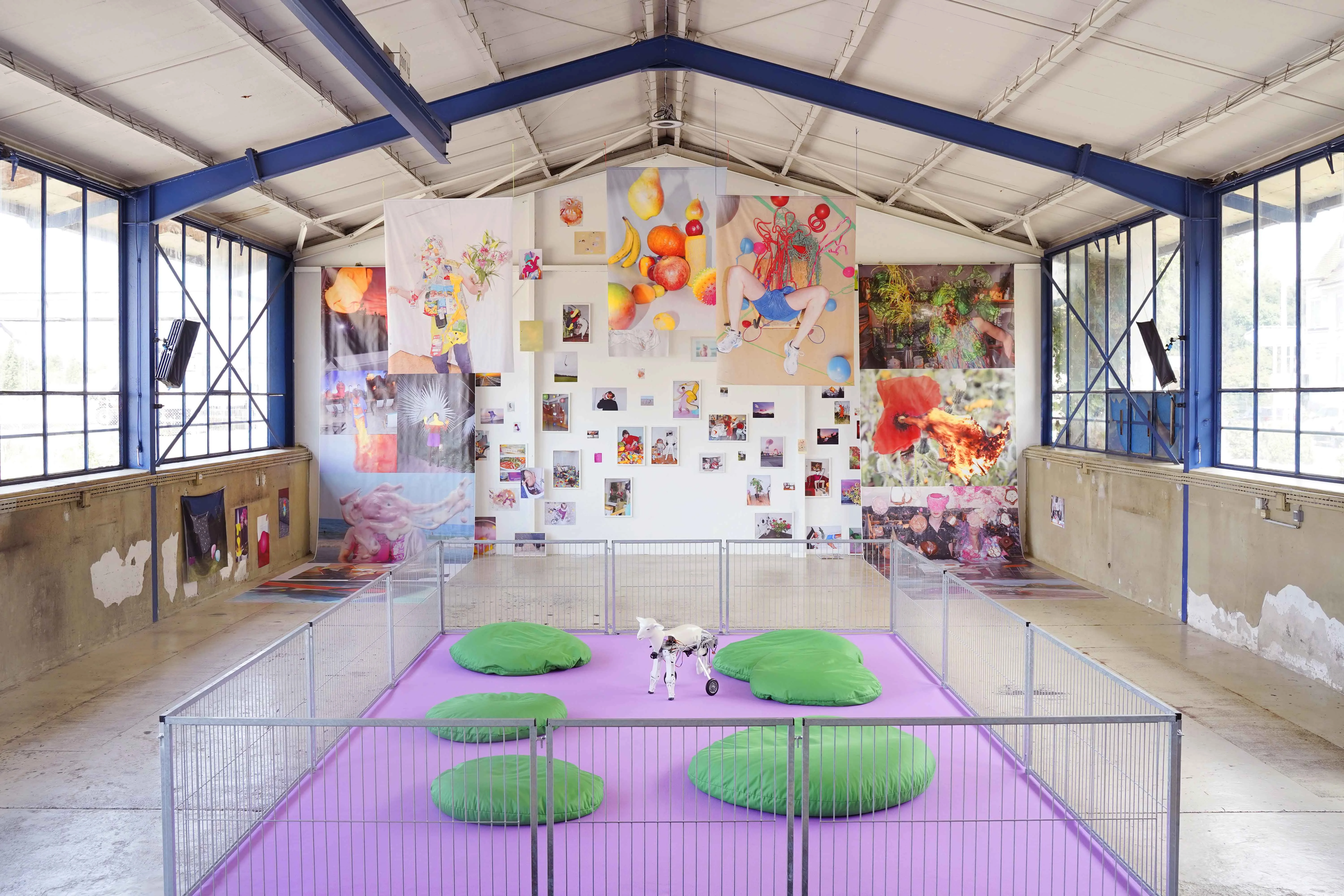 Banner für die Ausstellung FLUXI DATZ